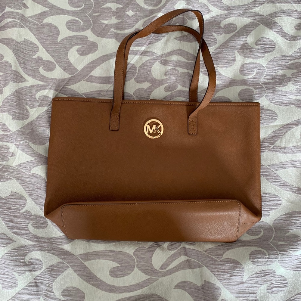 Micheal Kors tote leather bag